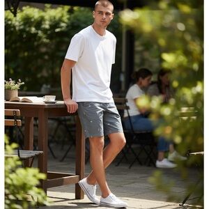 Old Navy // Ultimate Slim // Gray Palm Tree Print // Men's Shorts